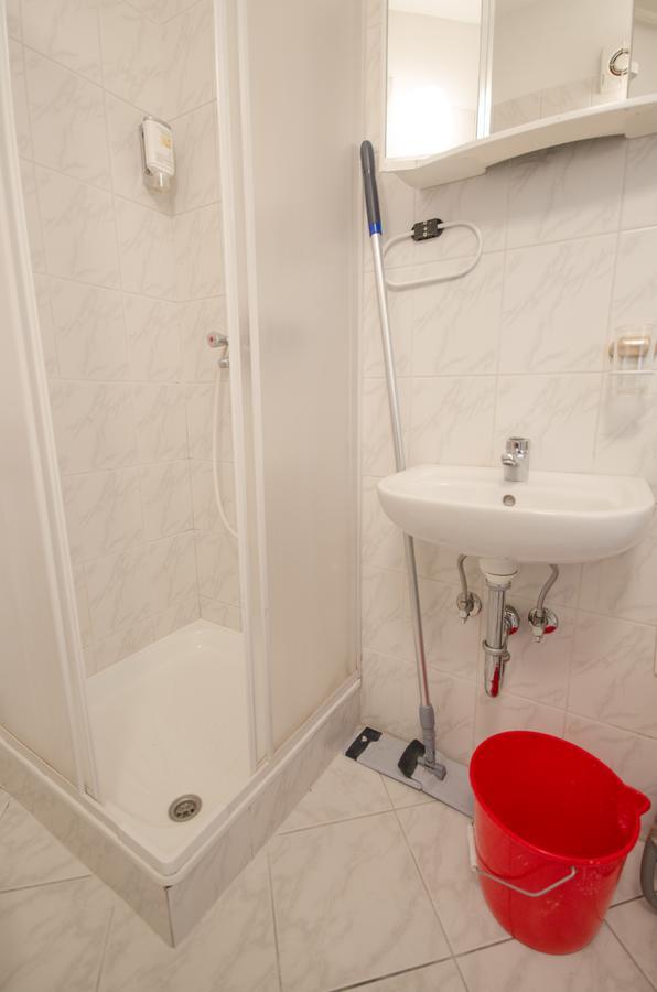 Apartment Trzaska With Free Parking Любляна Экстерьер фото
