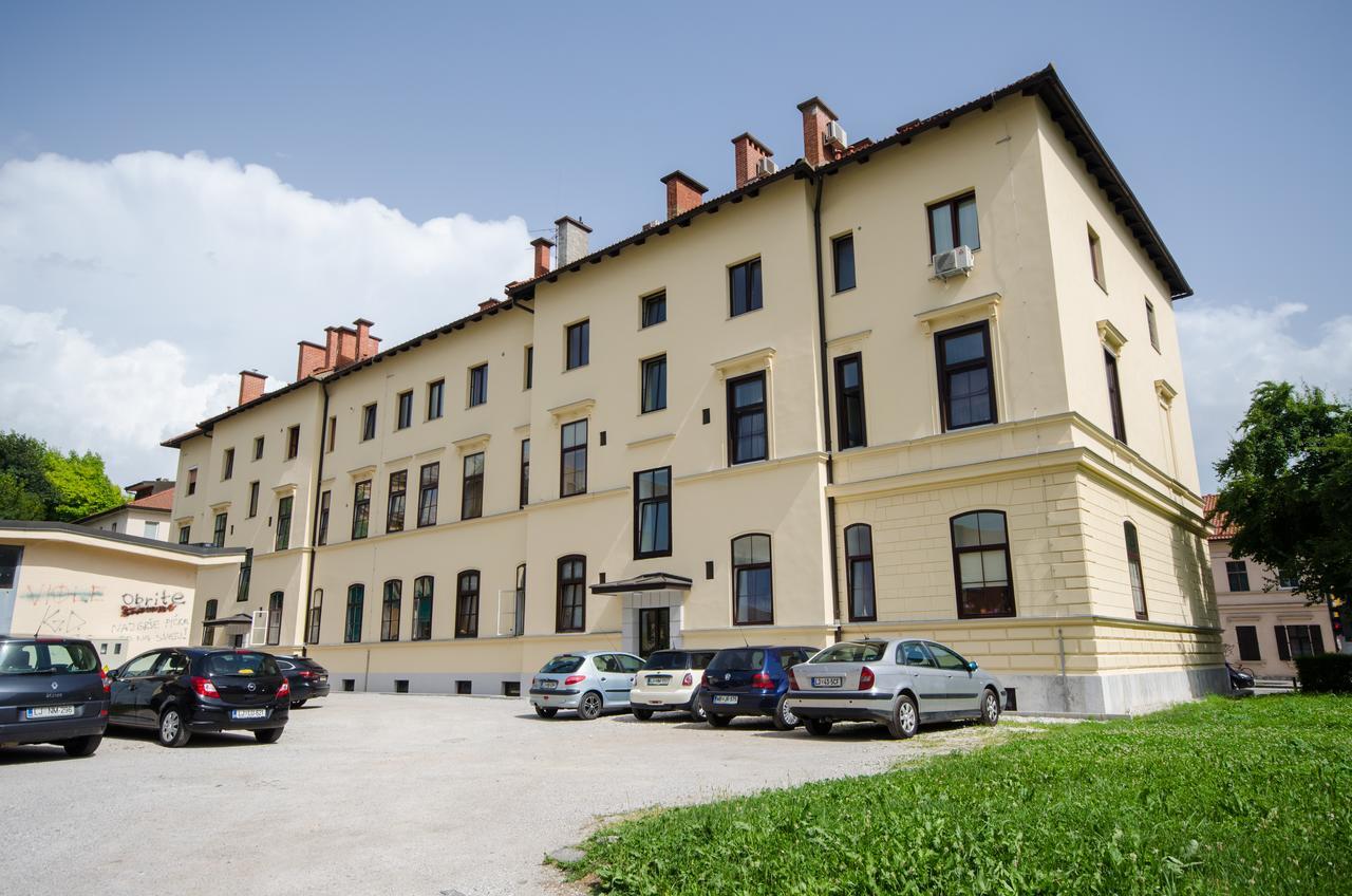 Apartment Trzaska With Free Parking Любляна Экстерьер фото